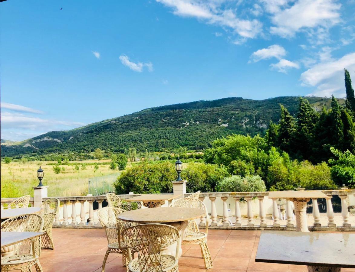 Chateau De Floure - Spa Et Piscine Exterieure Chauffee カルカソンヌ エクステリア 写真